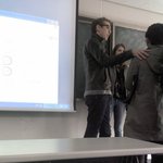 오늘 학교에서 버스커버스커 브래드 만났어요