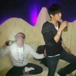 홍석천에게 손테러 당한 제와제 재중ㅋㅋㅋㅋㅋㅋㅋ 친해서 그래ㅋㅋㅋㅋ