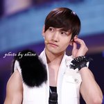 <b>here</b> u r :)   (감히 촹님 앞에서 잘생김을 논하다니)