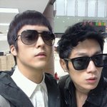 흑발로 <b>염색</b>한 윤두준 완벽해...