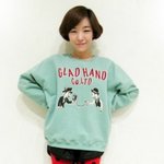 귀여운 맨투맨<b>티</b> 입은 <b>연예인</b> 모음