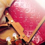 명품에 바르는 화장품, <b>플</b>뤼에