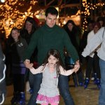 아이스 스케이트 타러 <b>온</b> <b>수리</b>네 가족~ 탐크루즈 회춘했네ㅠㅠ