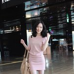 이 여자 누군가요? 아시는 분 꼭 <b>답변</b> 좀