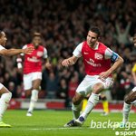 ‘판페르시 2골’ 아스널, 챔스 16강 선착…박주영 명단 제외