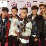 데뷔한지 <b>1</b>년 지나서 <b>1</b>위한 늦게 흥한 아이돌