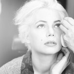 마릴린 먼로가 된 <b>미셸</b> 윌리엄스... 올.... 비슷한데...?