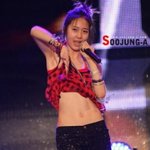 여자들이 부러워하는 <b>허리</b> 라인의 여자 아이돌