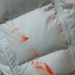 ▶패딩에 뭐 묻은적 있는사람 들어와바◀