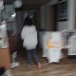 ▶▶▶▶▶<b>한쪽</b>신발만신고간다던친구사진有◀◀◀◀◀