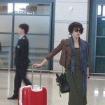 미스터아이돌에서 박예진씨가 끌고나온 빨간 <b>캐리어</b> 어디꺼예요?