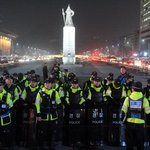 이명박 정부는 <b>체제</b>변란을 획책한 반국가단체다 당장 끌어내야 한다