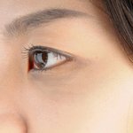 피부 월동준비 안하면 <b>겨울</b>에도 <b>다크</b>써클 진해져요!