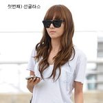 아이돌 공항 패션의 <b>필수</b> 아이템들