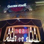 서울에서 놀만한곳인 롯데월드에서 <b>치어</b>리더 경영대회 보고 왔음..ㅋㅋㅋ