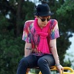 <b>비비드</b> 컬러를 잘 소화하는 두남자, gd&amp;top