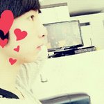 ★★★★매일 자신보고 잘생겼다고 하는 제 남자친구, 어떤가요?★★★★