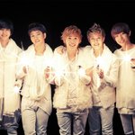 오늘 엠블랙의 white <b>forever</b> 캐롤이 나왔는데 눈이 뙇...