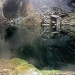 호수속에 거대한 해골이? 영혼 결혼식 사진의 진실!