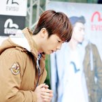 단독!팬싸하는 <b>우영</b>