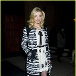 이게 25살의 외모? 고전미 넘치는 <b>엠버</b> 허드 최근