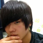 (사진有)●낭랑19세의 이팔청춘 외모대결●free <b>hug</b>