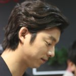 커피 한잔 들고 환한 미소의 공유, 아주 그냥 <b>녹네</b> 녹아