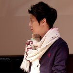 훈남임을 온몸으로 증명하는 유처니... 카디건 짱 잘 어울려..