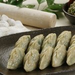 둘이서 고기만두 한접시 먹으면 안되나요