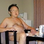 (사진有) ,(험)<b>김정일</b> 사망 기사에 이런 사진이 뜨다니..