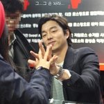 팬서비스 <b>종결</b>, 손깍지 해주는 남자 연예인들