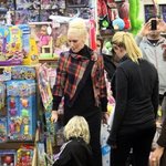 한국 서점에 <b>놀러</b> 온 헐리웃 스타의 가족???