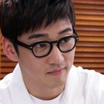 하이킥 윤계상씨 안경과 tomford tf5208 다른거 같아요...