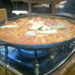 인사동 부대찌개 알바생의 행동