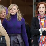 <b>후덕</b>해진 클로이 모레츠, 옷이 터질거 같아