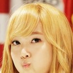 시크한 아이돌들의 <b>반전</b> 돋는 깜짝 애교