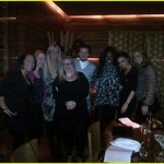 여동생 생일 파티에 간 <b>베컴</b>네 가족, 이렇게 보니 다 똑같네..