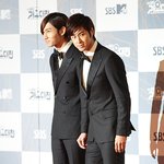 동방신기 <b>슈트</b> 간지 ~~~ 