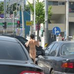 ★ 팬티만 입고 동네 돌아다닌 사연★