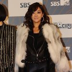 아줌마 포스의 나르샤, 옷 때문에 더 <b>노숙</b>해 보여