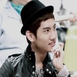 저는요,,동방신기를 사랑해요