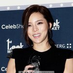 섹<b>시미</b> 발산하는 박시연의 눈빛