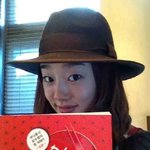 수수한 <b>민낯</b>의 최여진, 그런데 뭔가 어색해