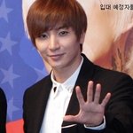 2012년 입대 vs <b>전역</b> 하는 남자 연예인들