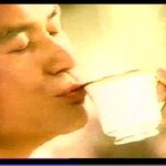 우유가 들어간 커피가 대세? 기존고객에 대한 <b>예우</b>는?