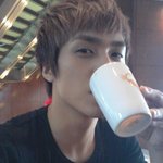 비스트 m모그룹에게 뺨맞은사건
