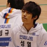 ★★★242424옷갈아입는데갑자기들어온훈남242424★★★