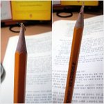 사진有)공부할라고 <b>연필</b>을 깎았는데......