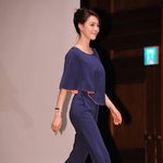 <b>반전</b> 패션 가희, 기럭지 장난 아니네