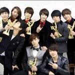 형제그룹 <b>ft</b>아일랜드 와 씨엔블루